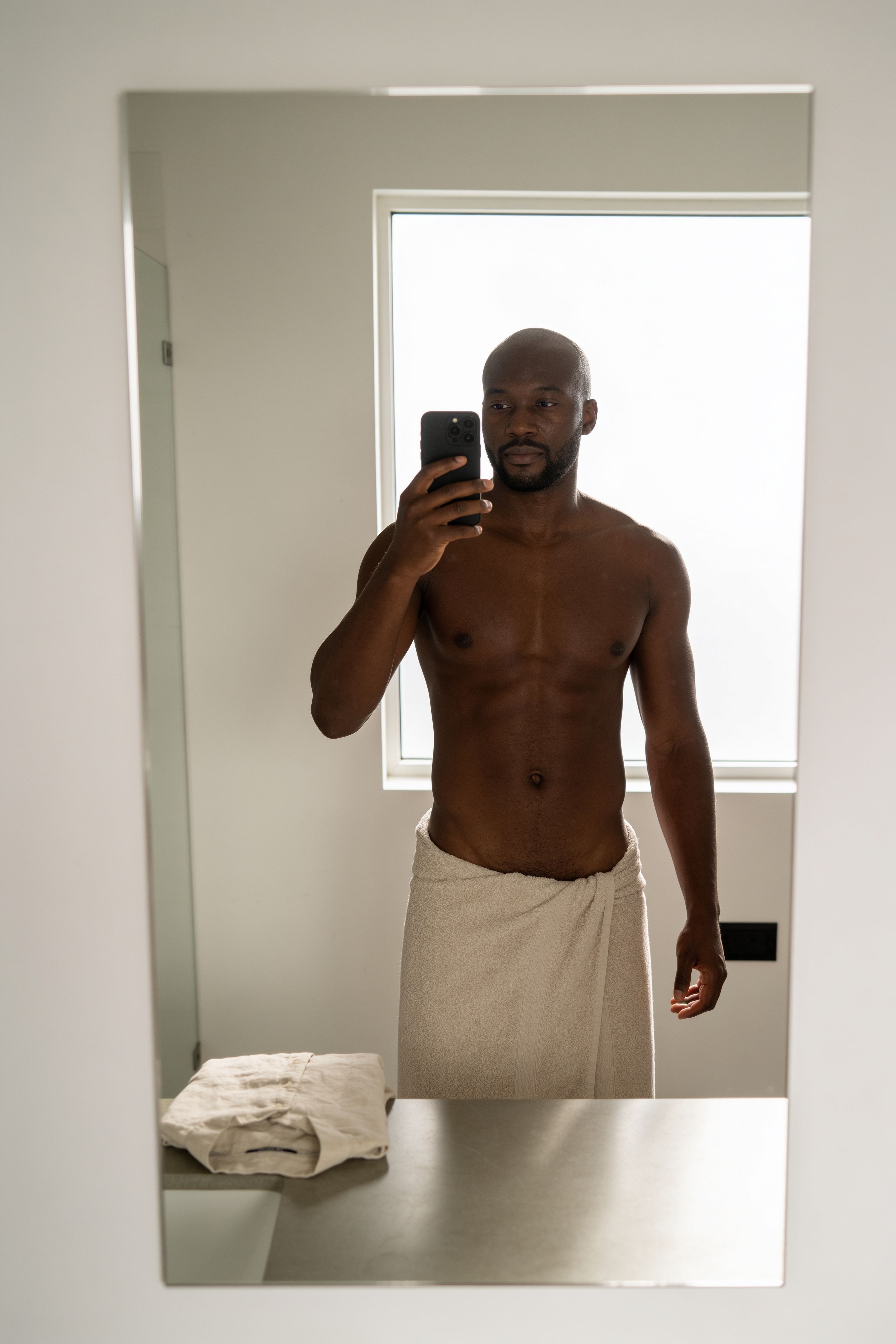 Locked photo of Tariq Mensah