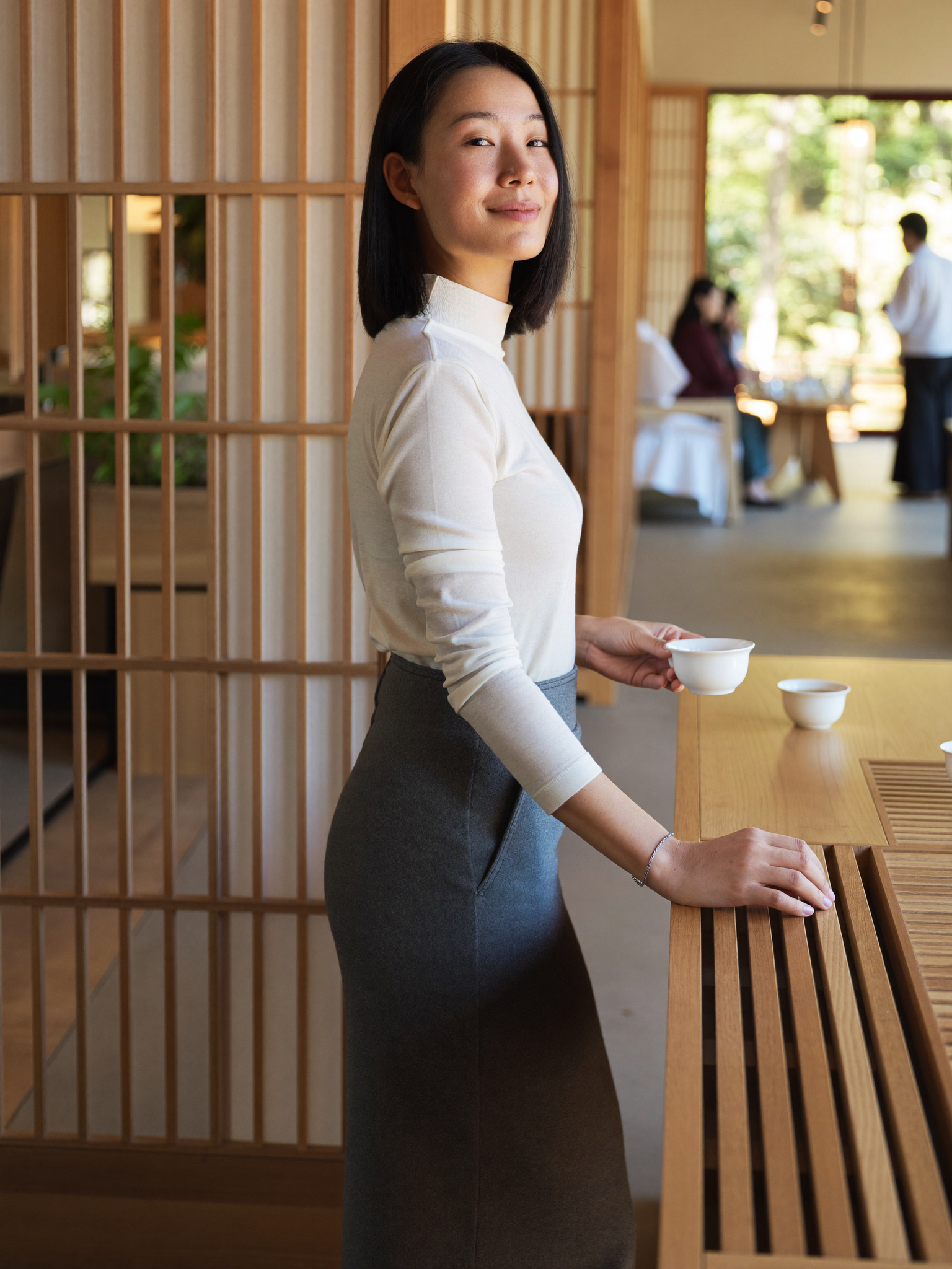 Madison, female AI creator for a private dick rating